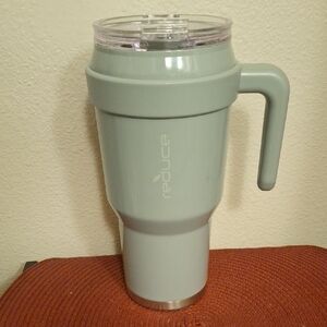 Insulated Travel Mug - Light Gray